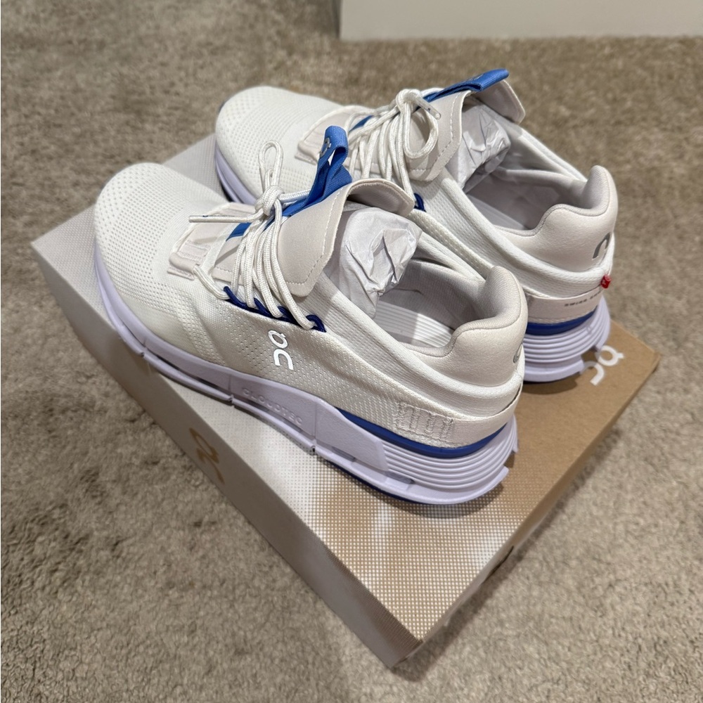 ON Women's White Athletic Shoes